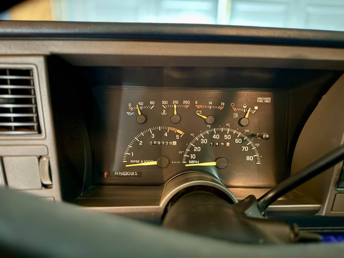 Chevy-k1500-long-bed-1994-white-6