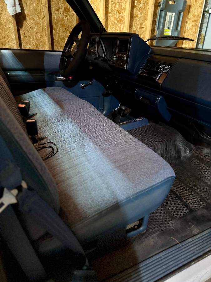 Chevy-k1500-long-bed-1994-white-9