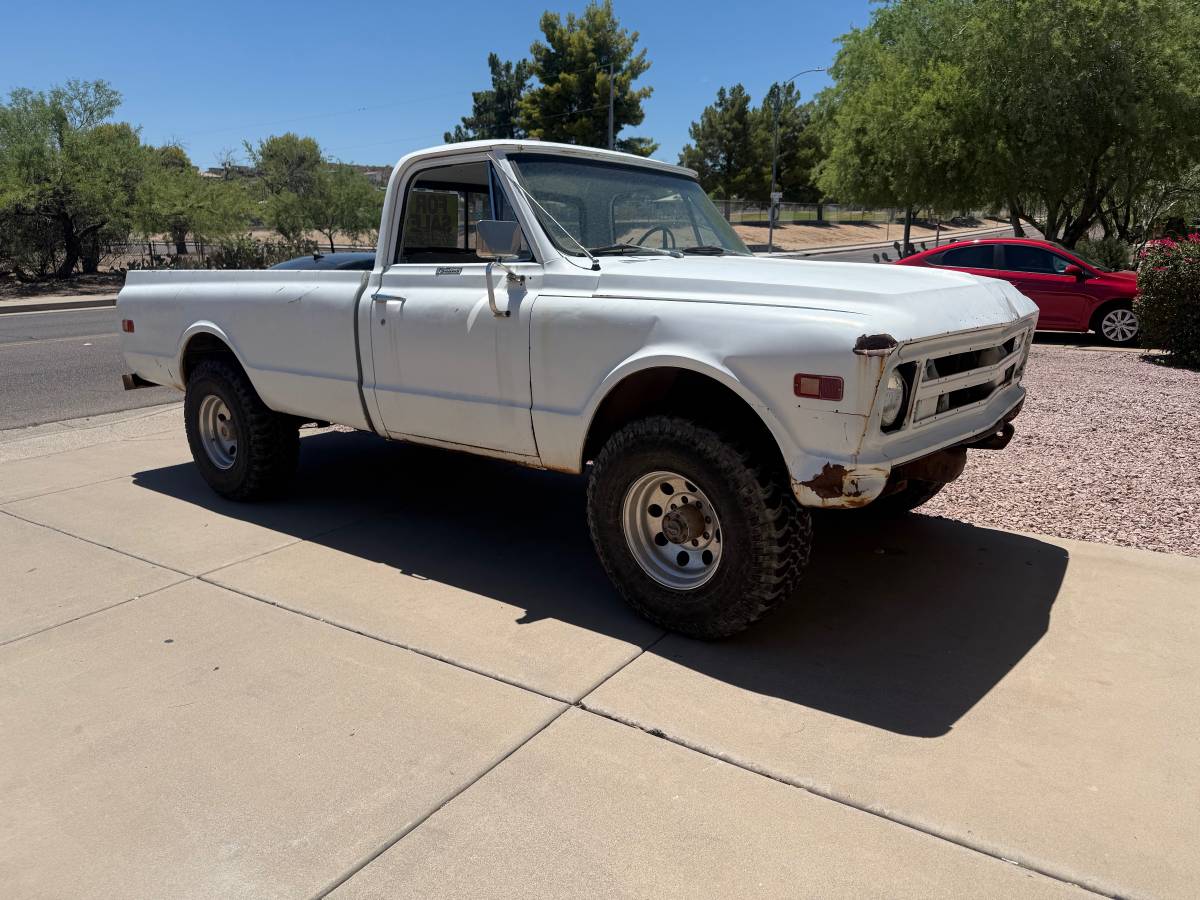 Chevy-k20-1968-white-2