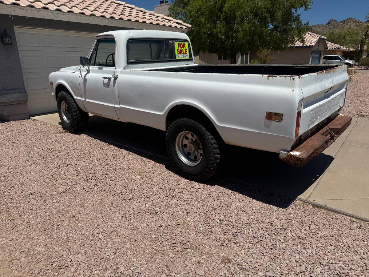 Chevy-k20-1968-white-3