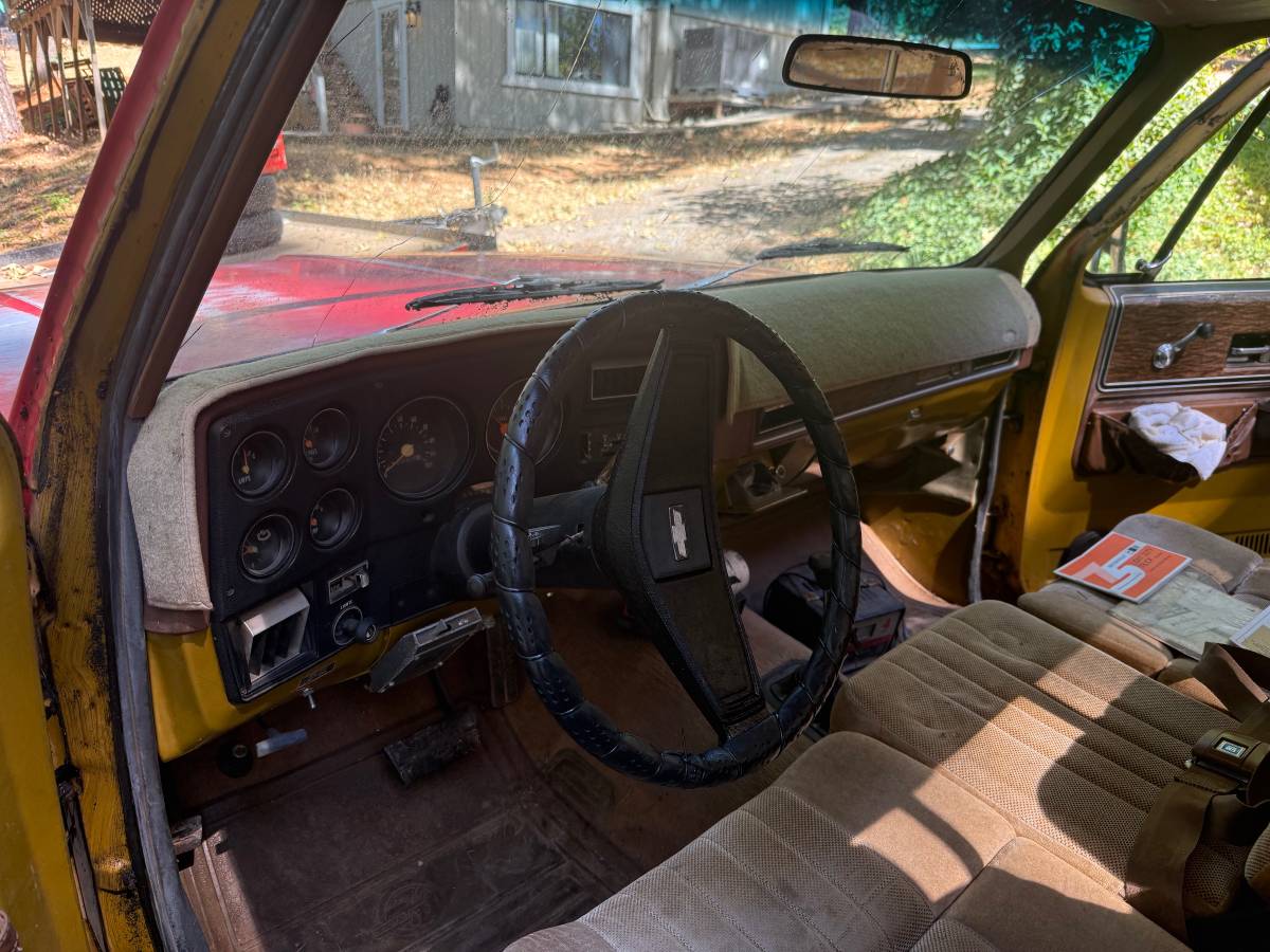 Chevy-k20-1975-red-5