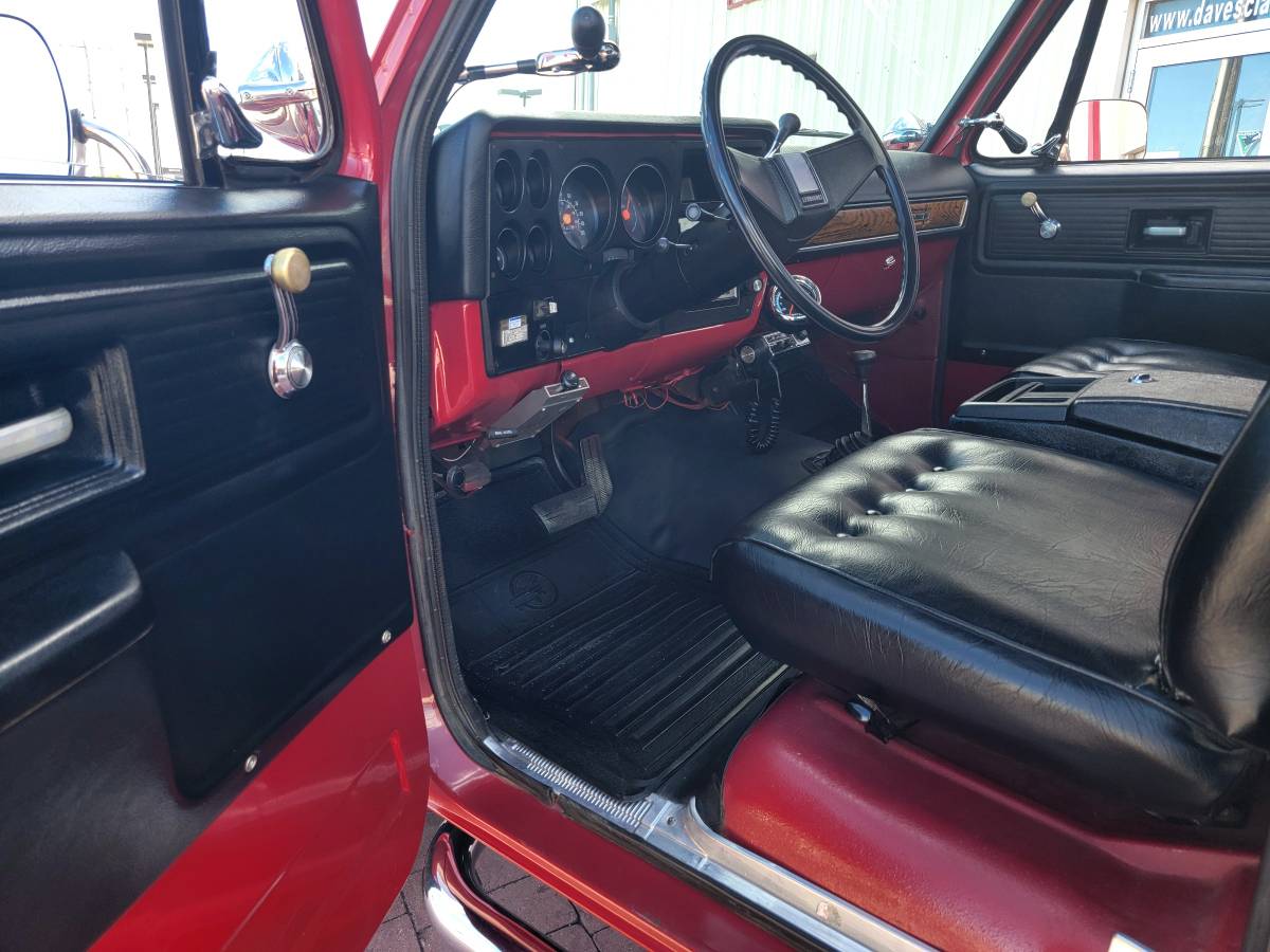 Chevy-k20-pickup-1977-11