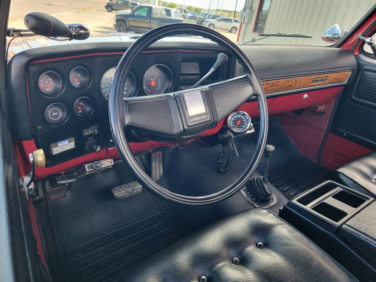 Chevy-k20-pickup-1977-12