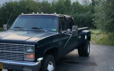 Chevy-k30-diesel-1983-blue-1