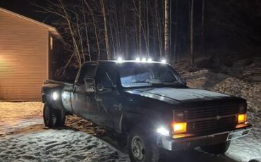 Chevy-k30-diesel-1983-blue