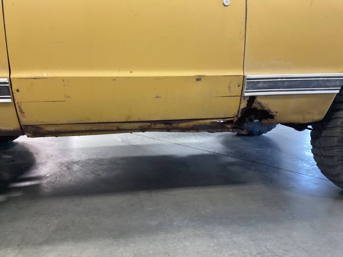 Chevy-k5-blazer-1972-yellow-10