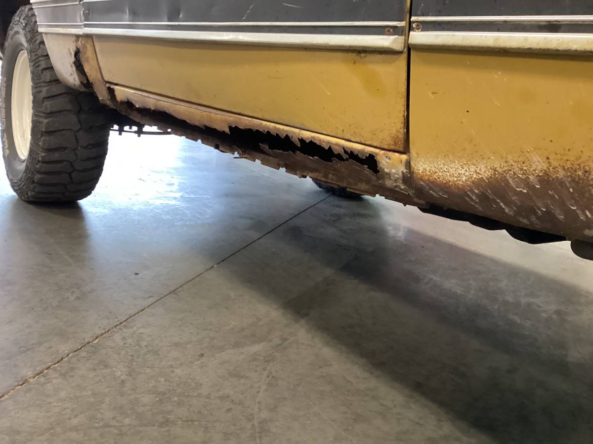 Chevy-k5-blazer-1972-yellow-12