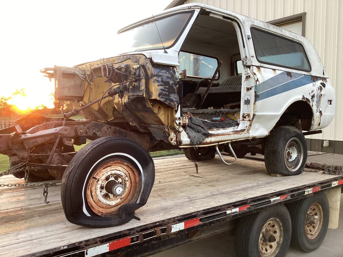 Chevy-k5-blazer-1972-yellow-16