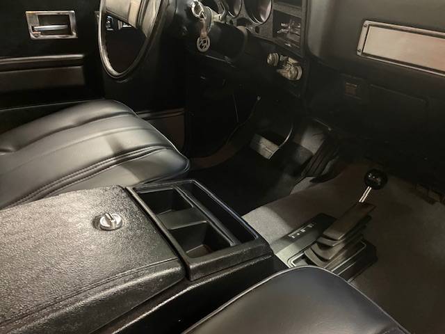 Chevy-k5-blazer-1984-black-10
