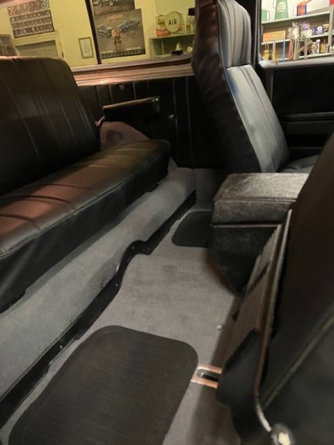 Chevy-k5-blazer-1984-black-11