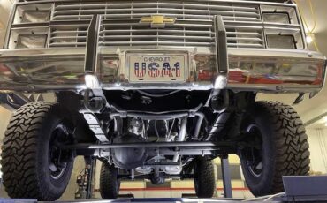 Chevy-k5-blazer-1984-black-18