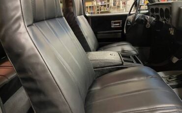 Chevy-k5-blazer-1984-black-9