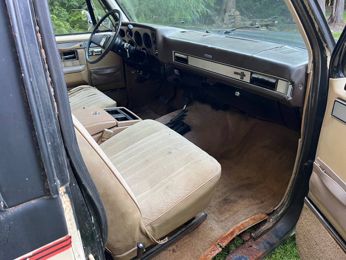 Chevy-k5-blazer-1985-9