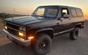 Chevy-k5-blazer-silverado-1989-black-1