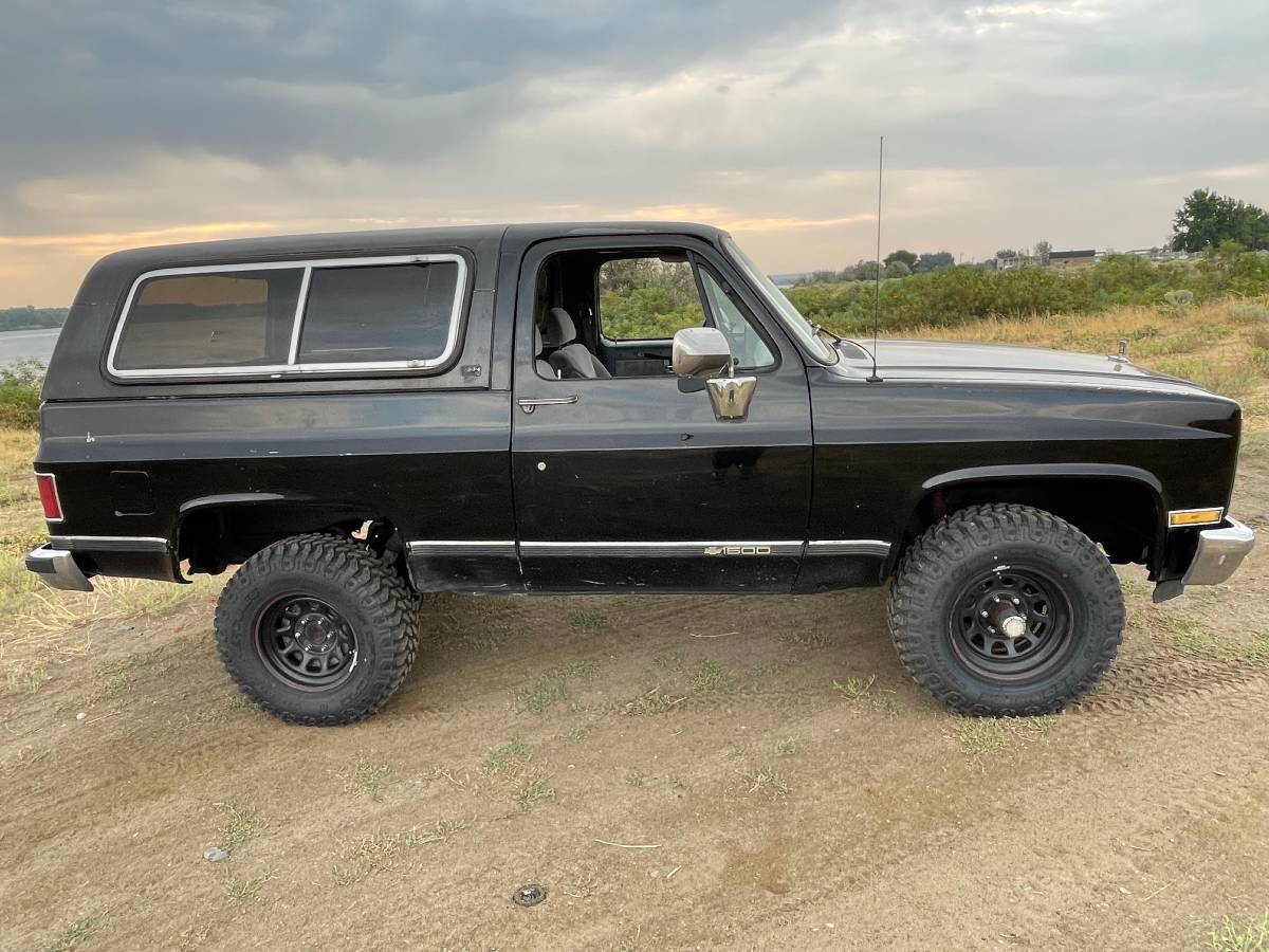 Chevy-k5-blazer-silverado-1989-black-2