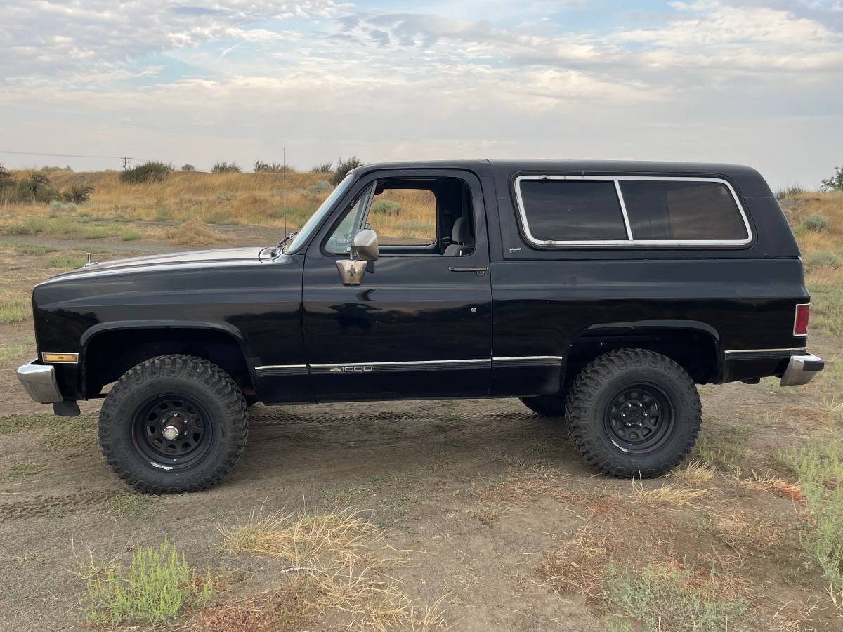 Chevy-k5-blazer-silverado-1989-black