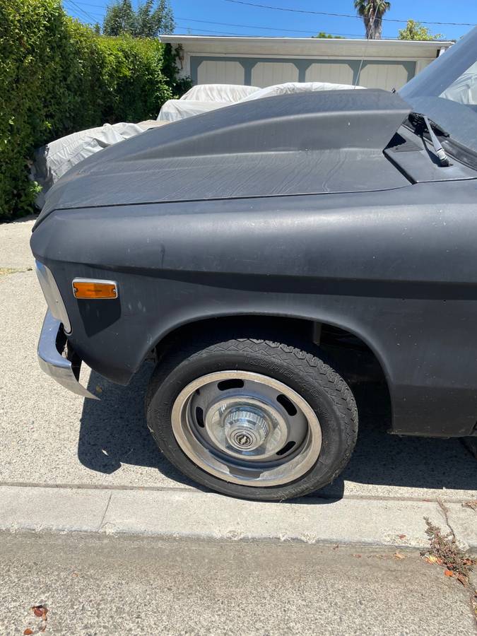 Chevy-luv-1975-black-2