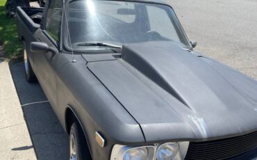 Chevy-luv-1975-black