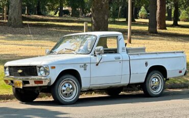 Chevy-luv-1979-white