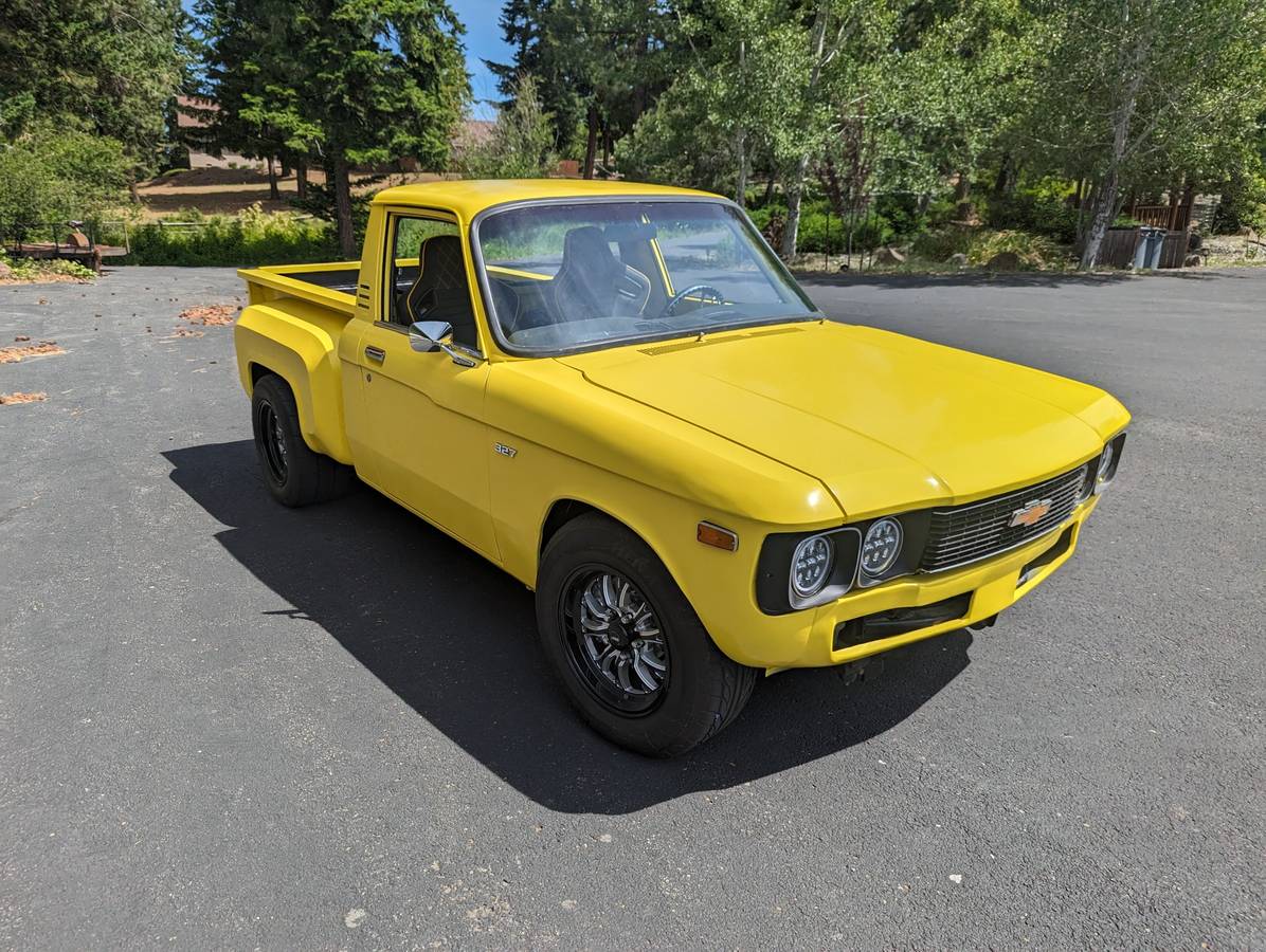 Chevy-luv-1979-yellow-1