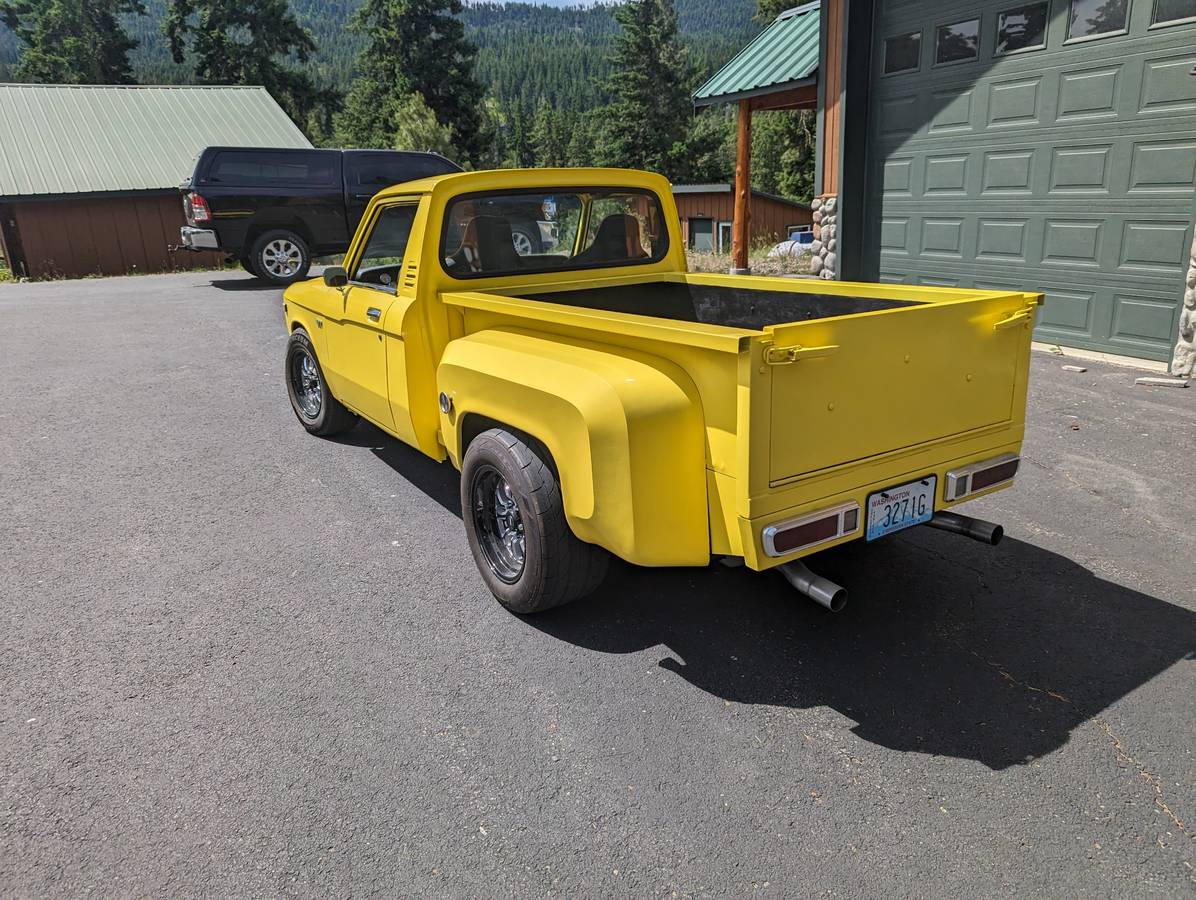 Chevy-luv-1979-yellow-2