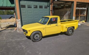 Chevy-luv-1979-yellow-5