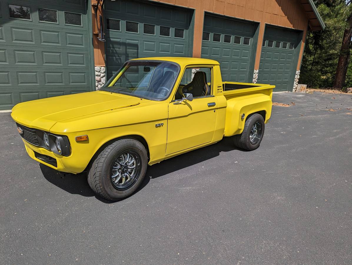 Chevy-luv-1979-yellow