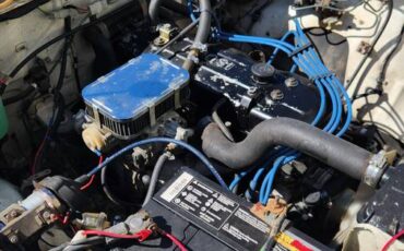 Chevy-luv-truck-standard-cab-1980-white-11
