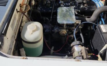 Chevy-luv-truck-standard-cab-1980-white-13