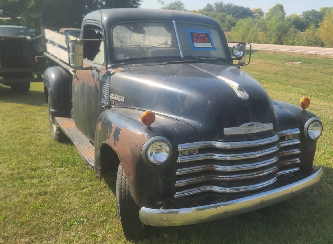 Chevy-lwb-3800-pickup-1947-black-1