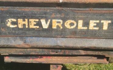 Chevy-lwb-3800-pickup-1947-black-13