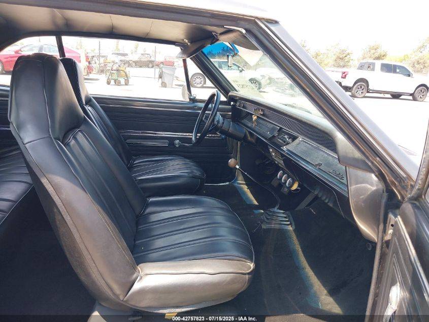 Chevy-malibu-1966-grey-8
