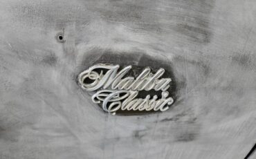Chevy-malibu-1975-black-12