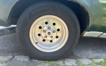 Chevy-malibu-1975-green-1