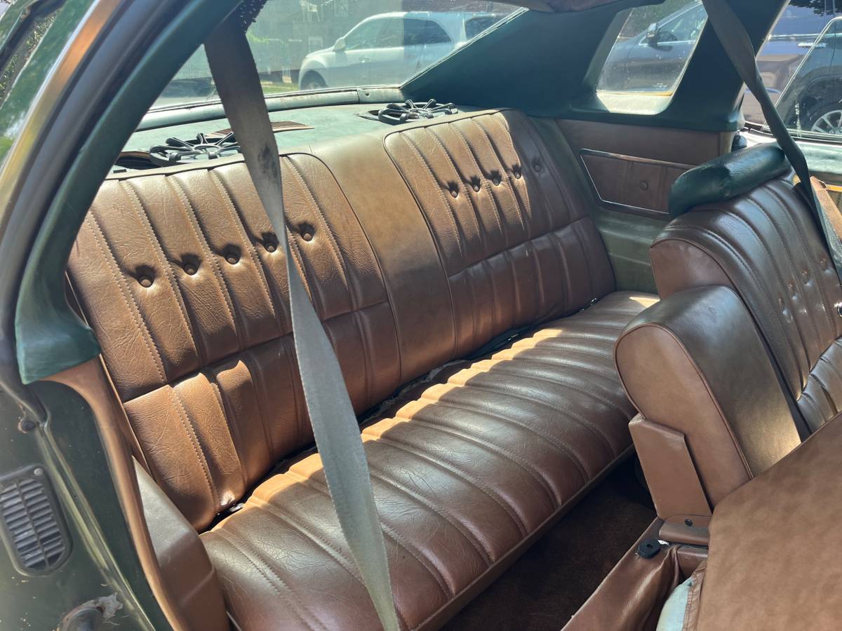 Chevy-malibu-1975-green-4