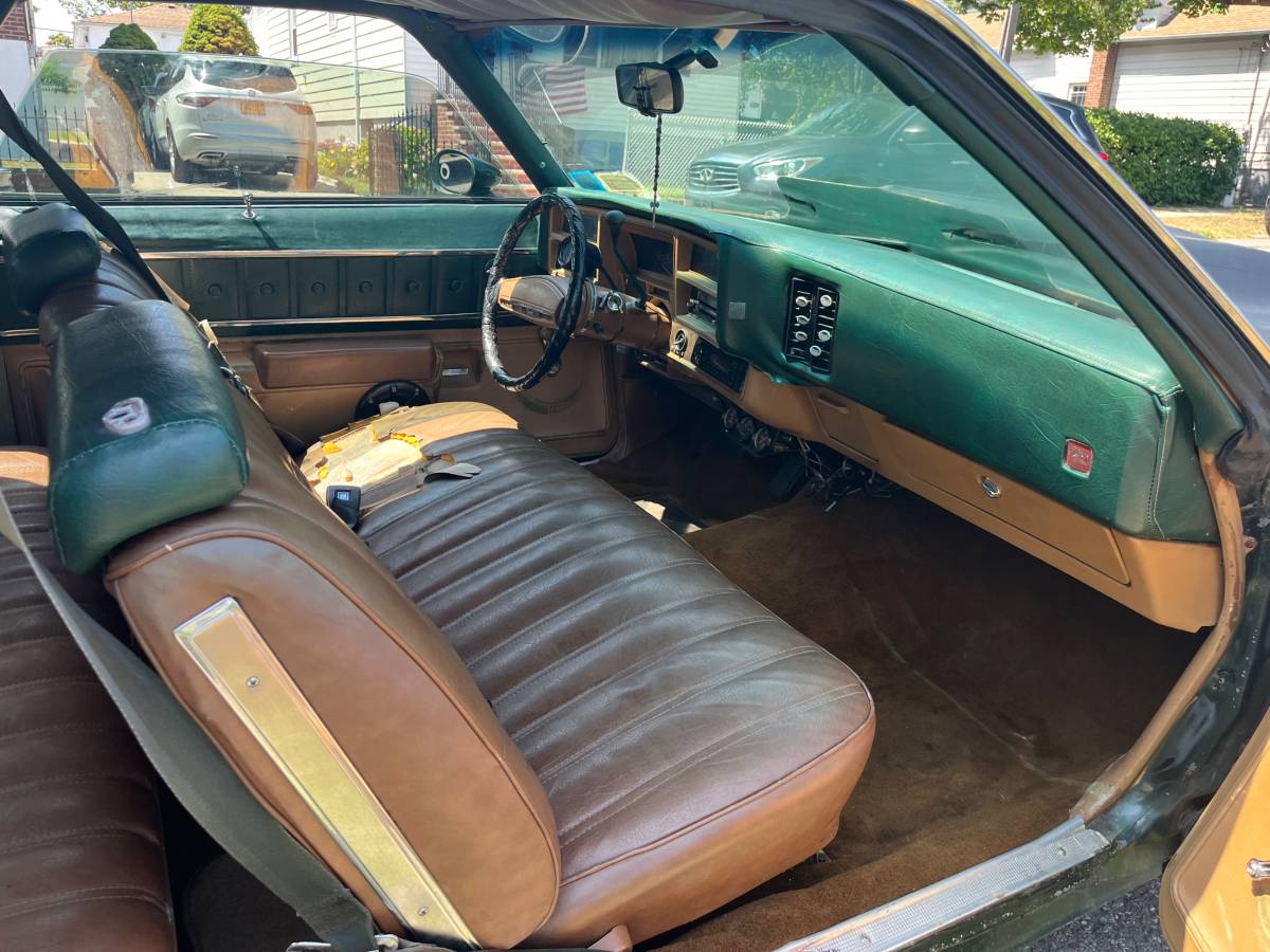 Chevy-malibu-1975-green-5