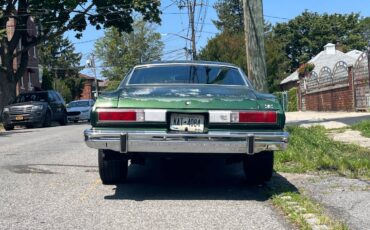 Chevy-malibu-1975-green-7