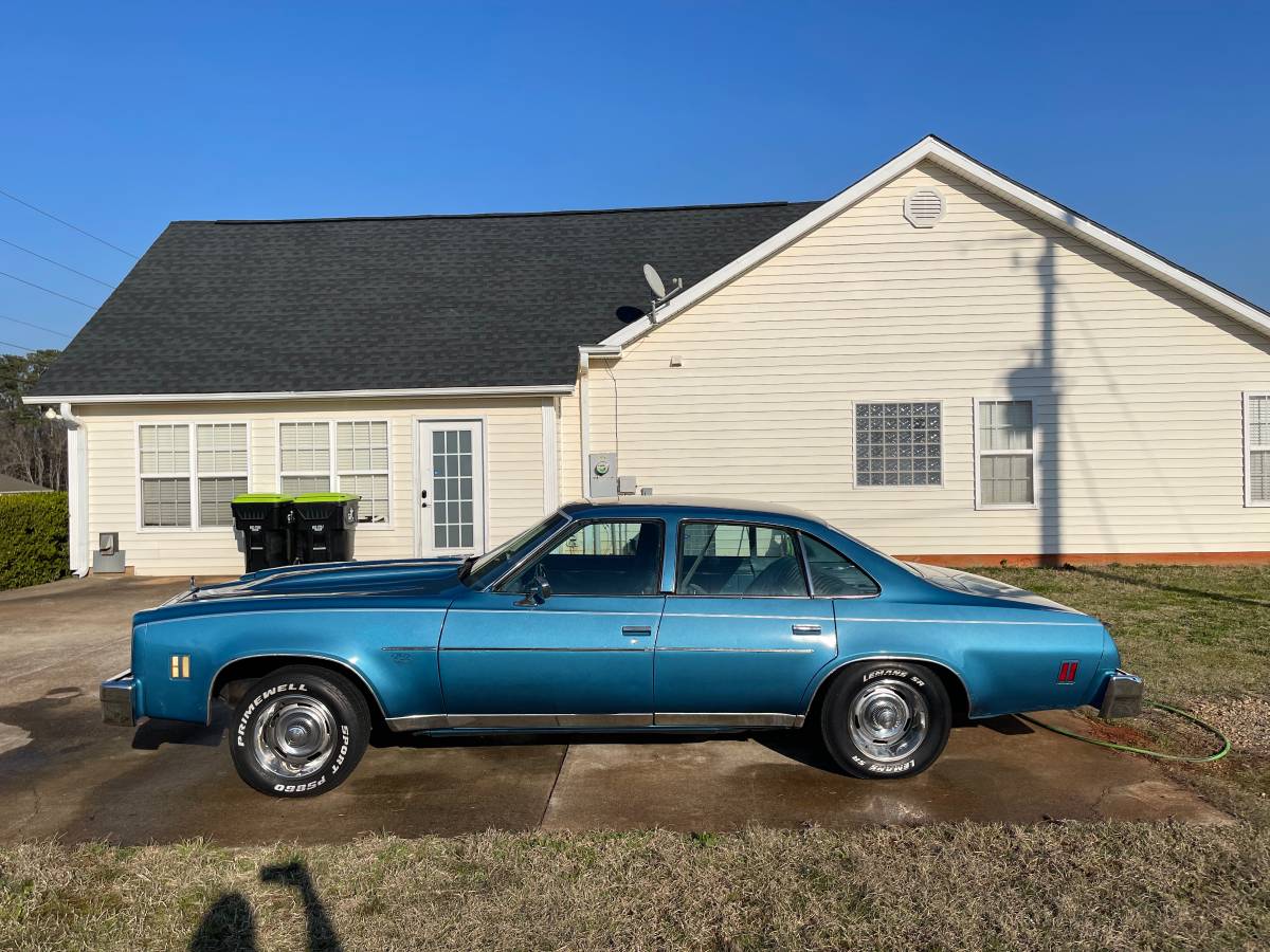 Chevy-malibu-1976-blue-6