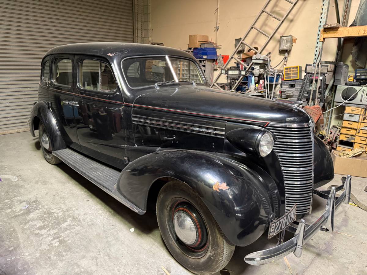 Chevy-master-deluxe-1938