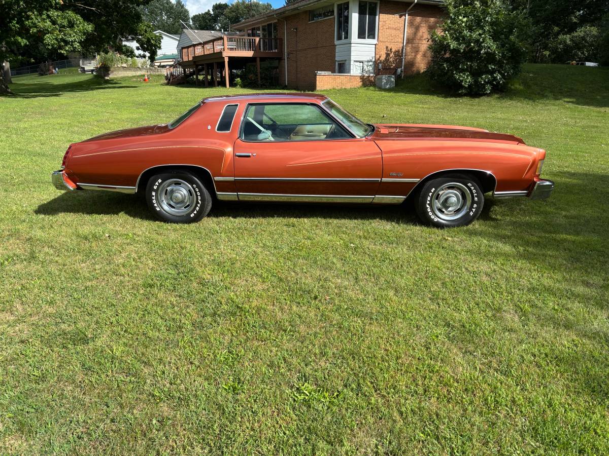 Chevy-monte-carlo-1975-custom-1