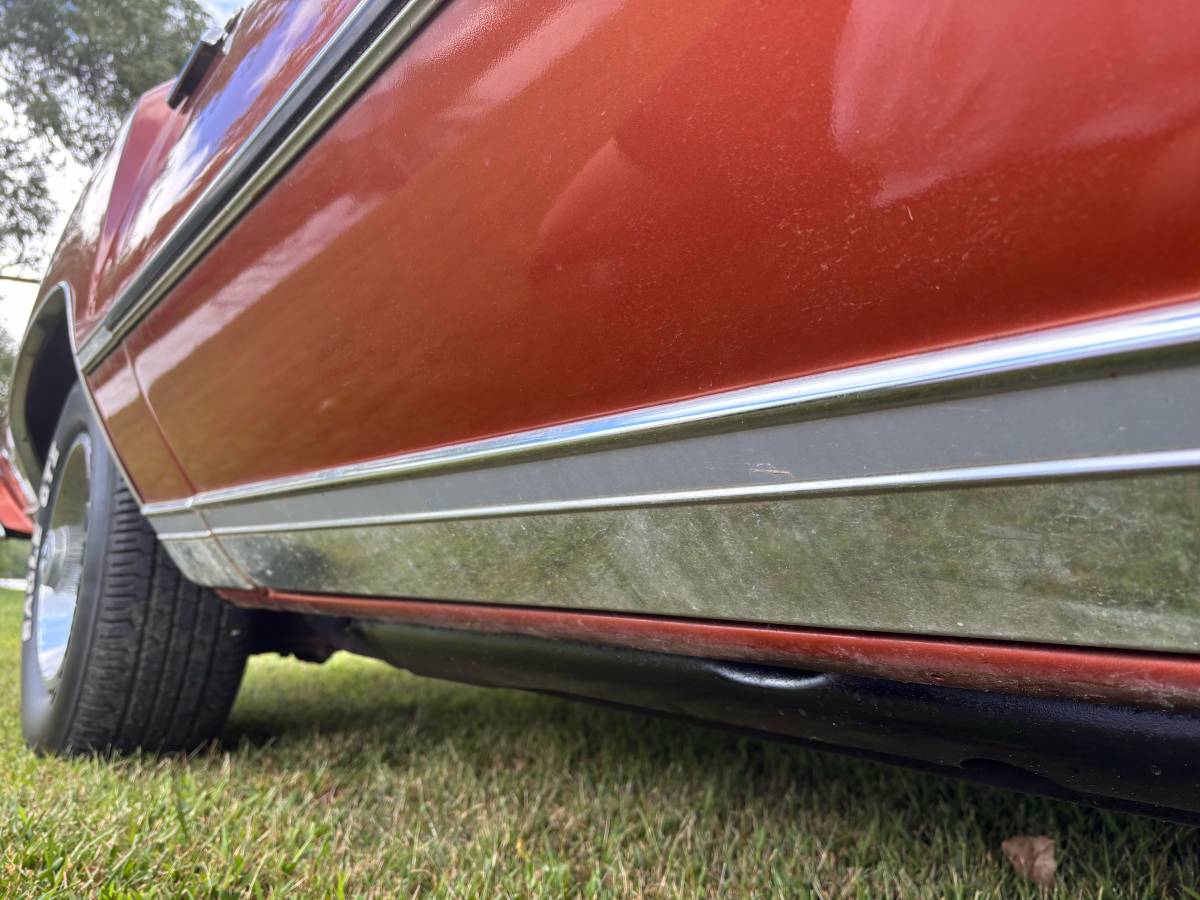 Chevy-monte-carlo-1975-custom-18