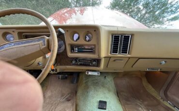 Chevy-monte-carlo-1975-custom-4