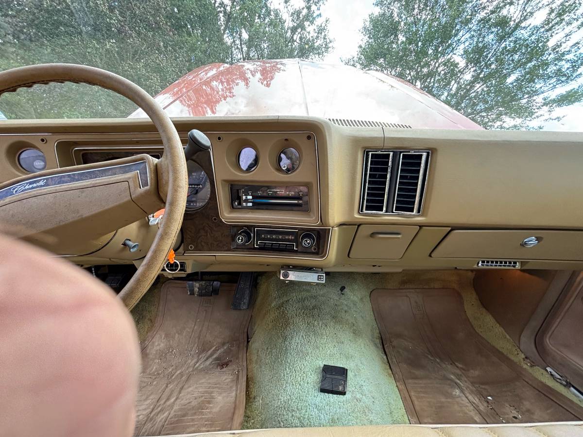 Chevy-monte-carlo-1975-custom-4