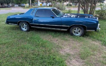 Chevy-monte-carlo-1976-blue