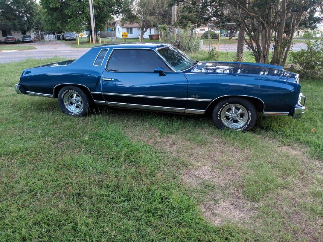 Chevy-monte-carlo-1976-blue
