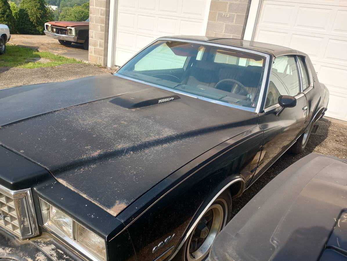 Chevy-monte-carlo-1980-black-5