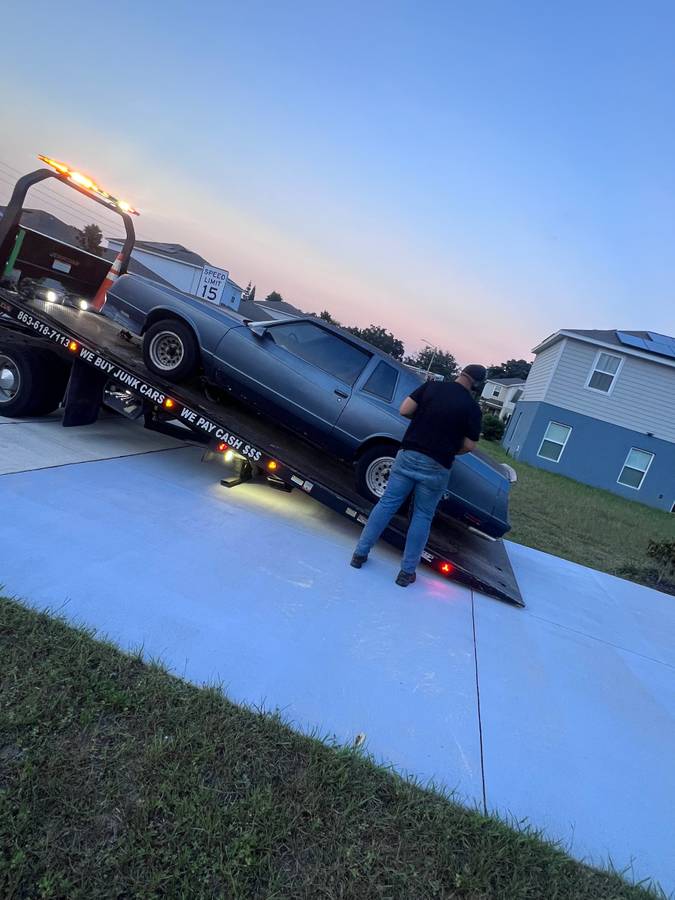 Chevy-monte-carlo-1985-4