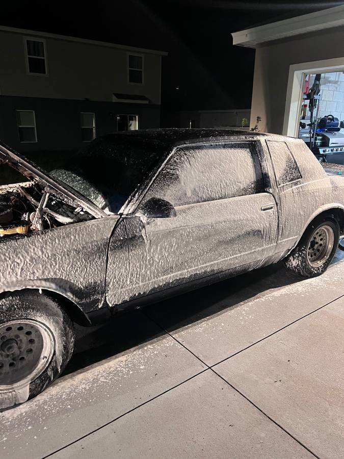 Chevy-monte-carlo-1985-8