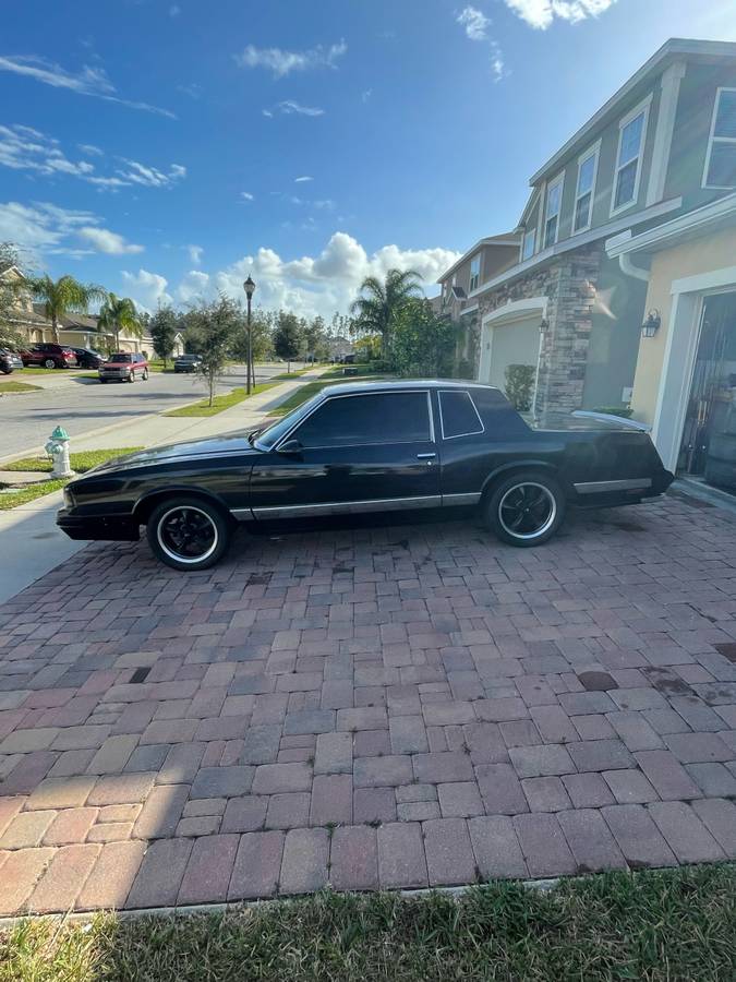 Chevy-monte-carlo-1986-black-5