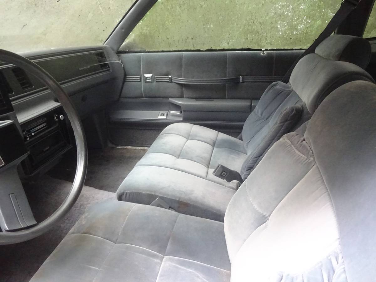 Chevy-monte-carlo-ls-1987-grey-4